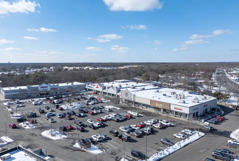 361 N Service Rd, Patchogue, NY