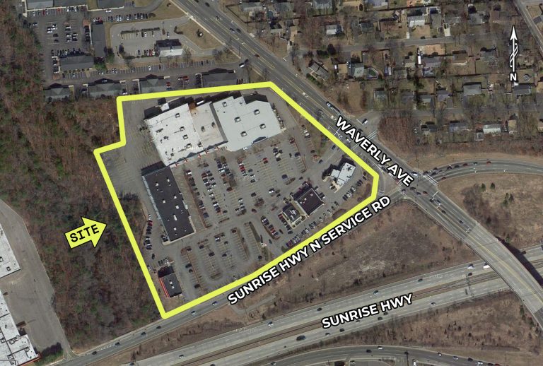 361 N Service Rd, Patchogue, NY – retail space